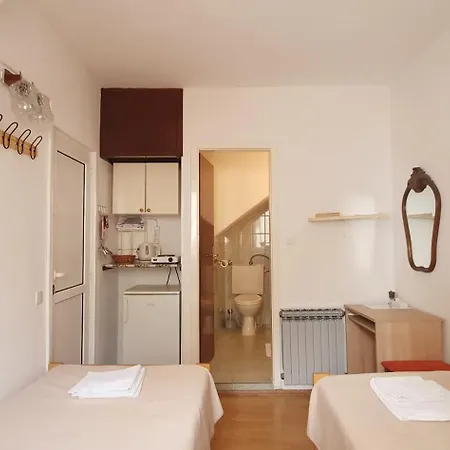 Juric - 2 A Lovely For 2 Appartement